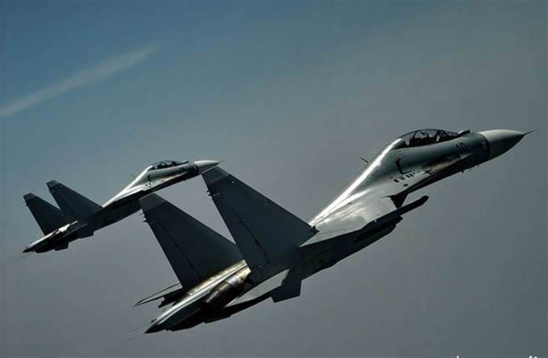 近日美軍分享中國大陸的Su-30MK2戰機在1年前于東海上空驅離美國戰機的影片與畫面。圖為蘇30戰機，為俄羅斯出口。（圖／中國海軍）