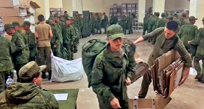 短片據稱顯示北韓士兵在俄遠東基地接收基本物資。