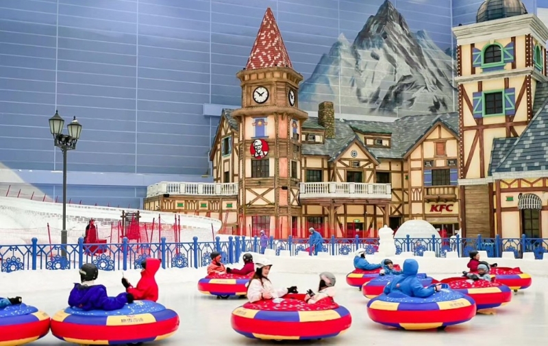廣州融創熱雪奇跡娛雪區設有刺激游樂設施 廣州融創熱雪奇跡娛雪區設有刺激游樂設施
