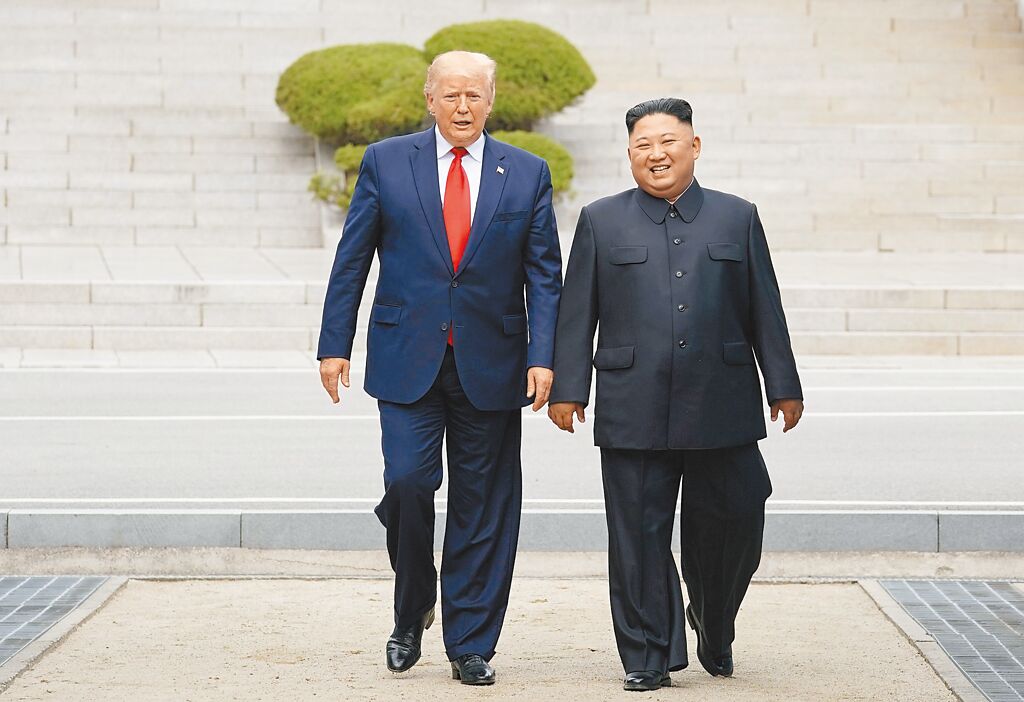 特朗普與金正恩見面 特朗普與金正恩見面