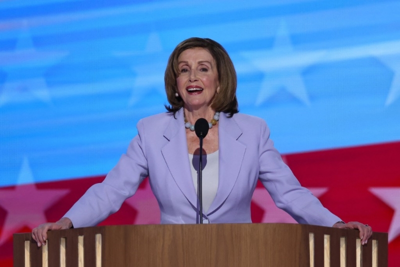 佩洛西指拜登太遲宣布退選。 路透社