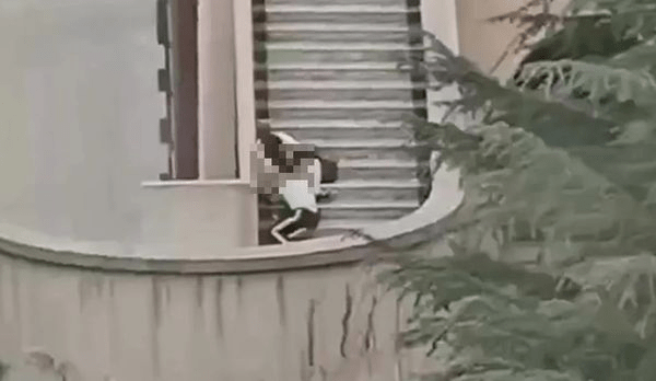 甘肅學生情侶戶外激戰 甘肅學生情侶戶外激戰