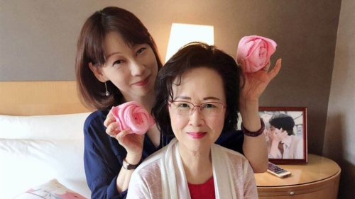 瓊瑤和媳婦何琇瓊。