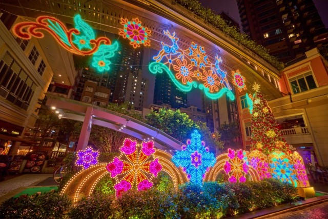 灣仔利東街圣誕燈飾 灣仔利東街圣誕燈飾