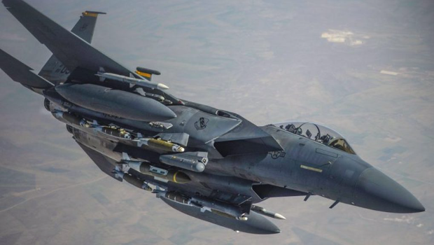 F-15E打擊鷹戰斗轟炸機，是功能最全面的戰斗機，F-15EX是它的改進型。