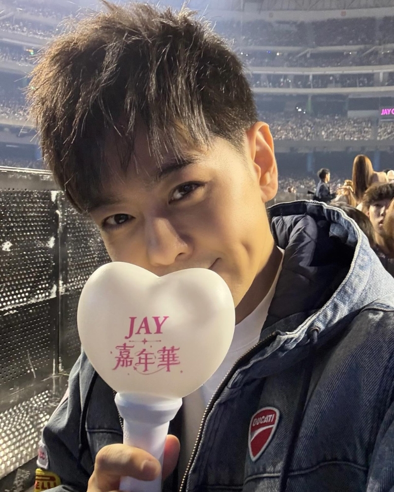 林志穎近日帶仔到臺灣大巨蛋捧周杰倫場。