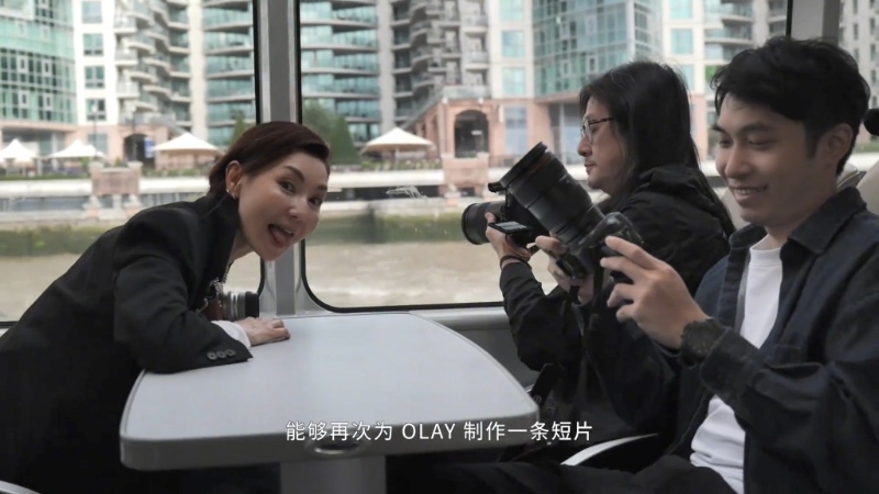 張曼玉都有佻皮一面。