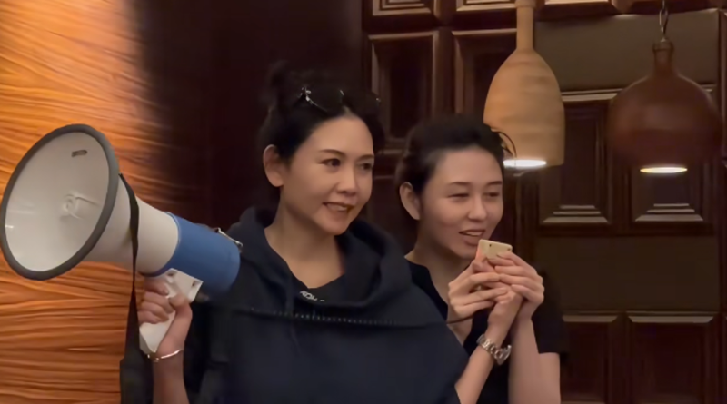 邱淑貞素顏參加壽宴真實模樣超驚人。（圖／小紅書）