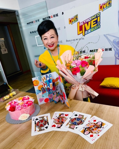 薛家燕是圈中著名富婆之一。