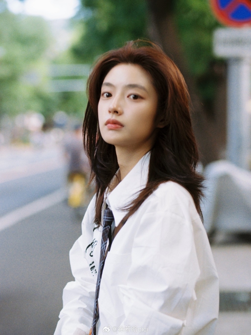 《一枕春華》女主角是內地女星徐若晗。