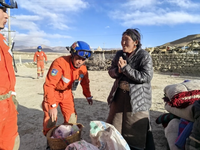 救援人員 救援人員