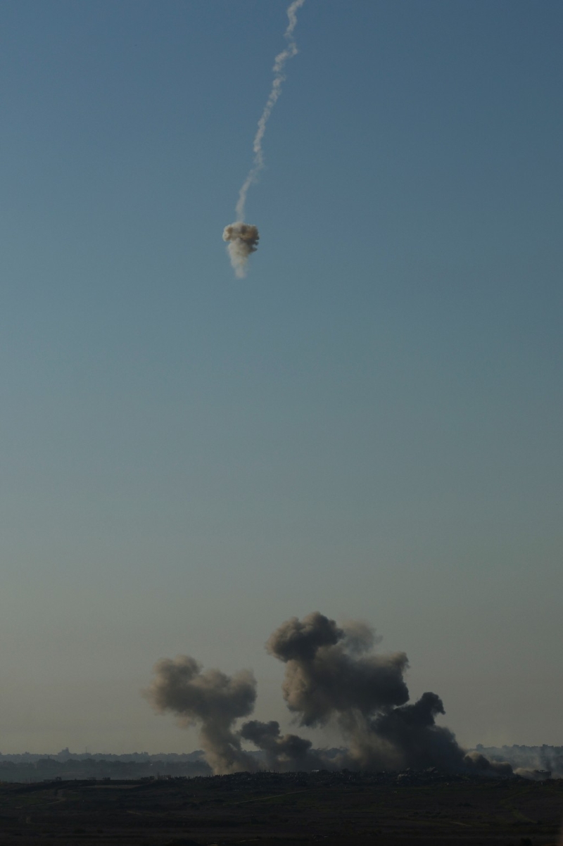 以軍對加沙多地進行空襲。 路透社資料圖片 以軍對加沙多地進行空襲。 路透社資料圖片