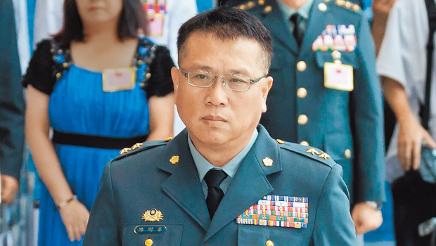 臺防務部門參事陳明華中將，可望5月接任軍情局長。