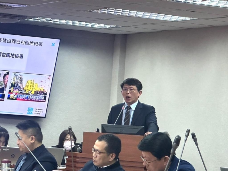 民眾黨團總召黃國昌。