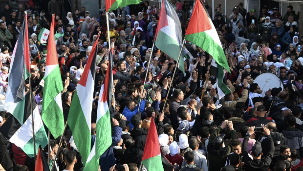 敘利亞民眾在大馬士革集會，慶祝以巴?；?。