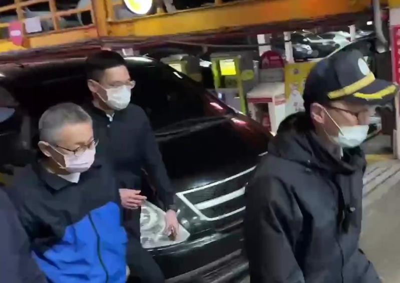 柯文哲抵達醫院 柯文哲抵達醫院