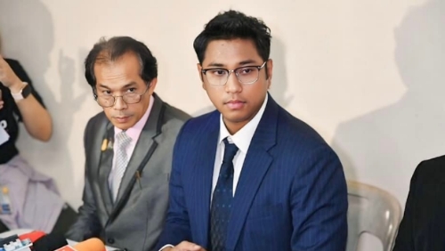 泰國反對派進步黨議員猜揚帕萬（Chaiyamphawan Manpianjit，右）被指強奸臺灣女游客。