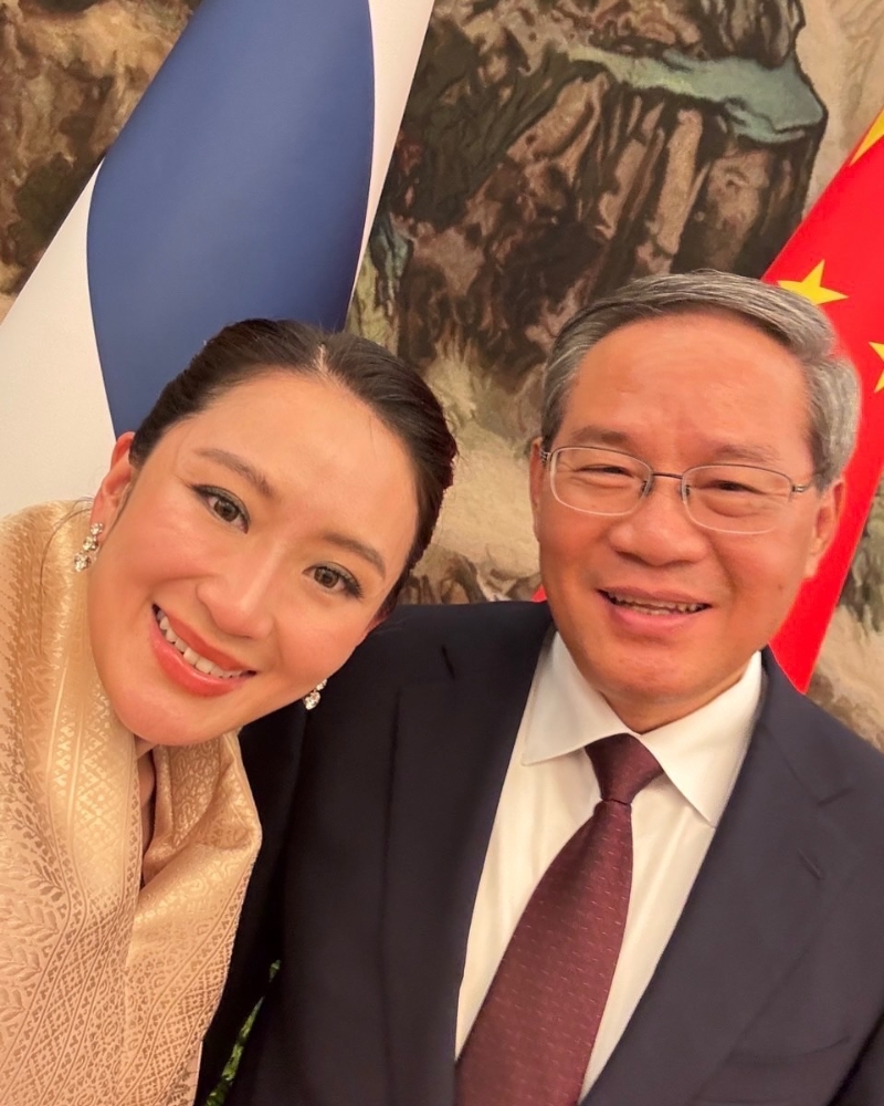 佩通坦大曬輿李強合影。(IG@ingshin21)