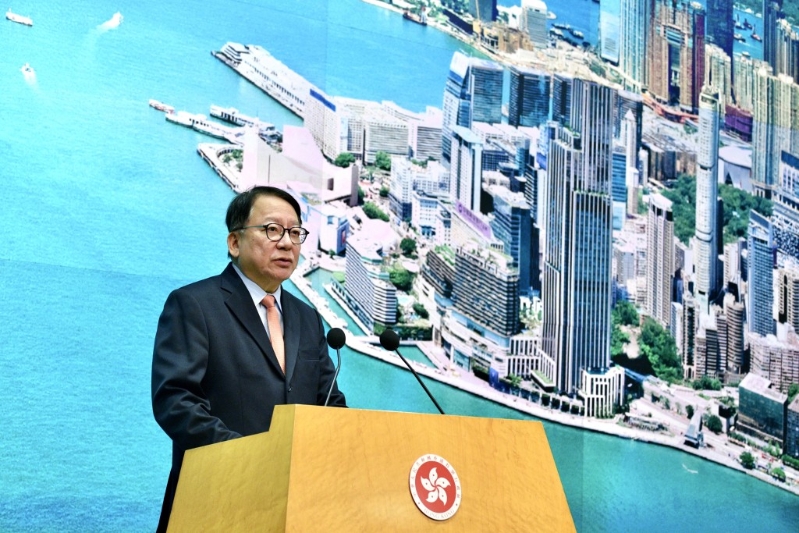 署理行政長官陳國基見記者。