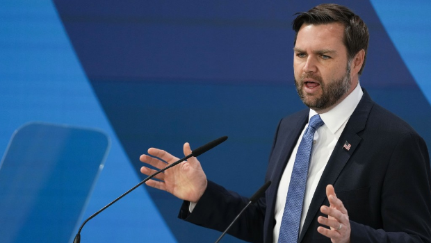 萬斯狠批歐洲打壓言論自由。