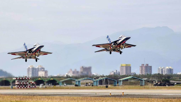 “勇鷹”高教機 “勇鷹”高教機