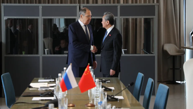 王毅會見俄羅斯外長拉夫羅夫