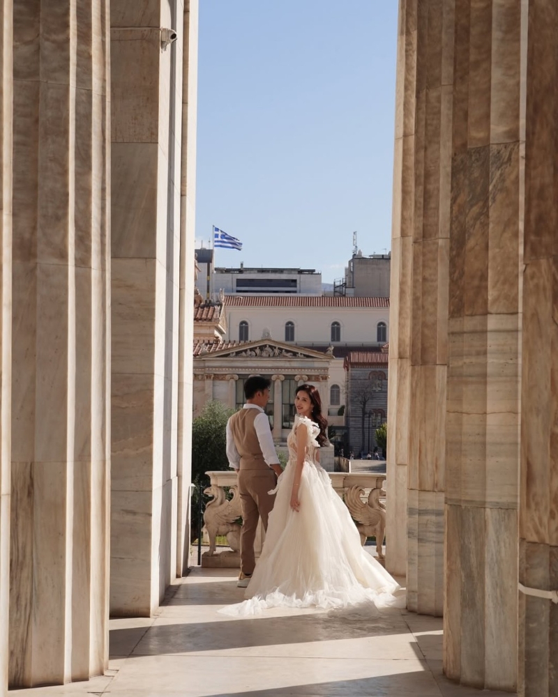 婚紗照未見其未婚夫的正面