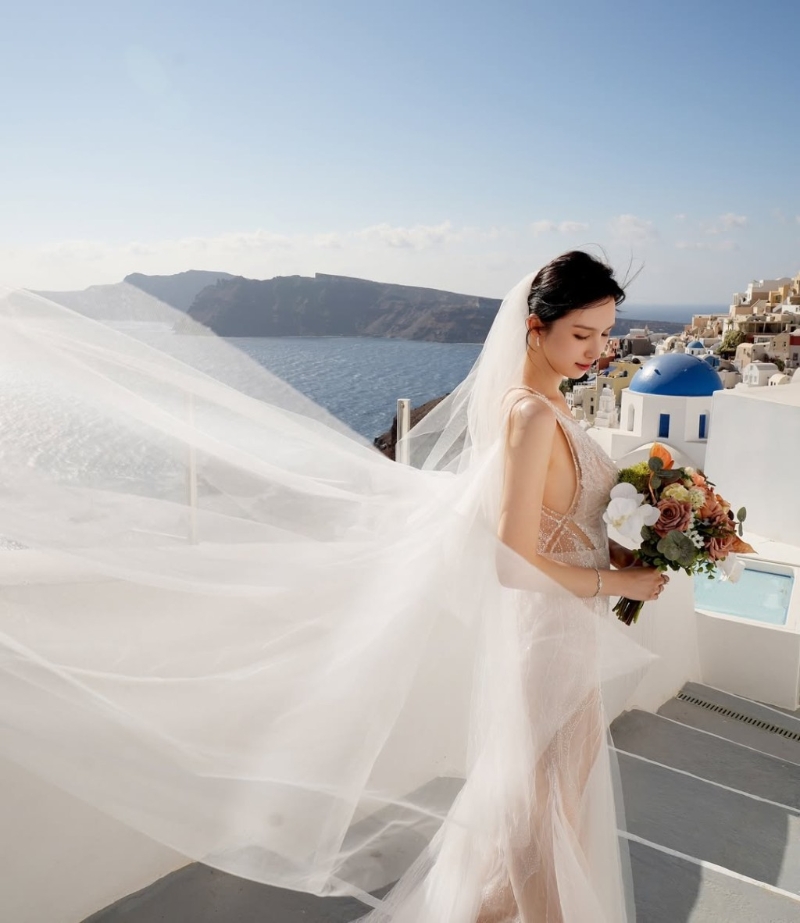 36歲的何傲兒元宵當日于IG宣布結婚。