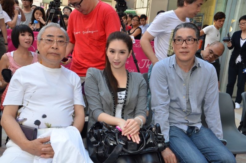 何傲兒曾跟林建名傳過緋聞。