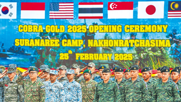 “金色眼鏡蛇”開幕式 “金色眼鏡蛇”開幕式