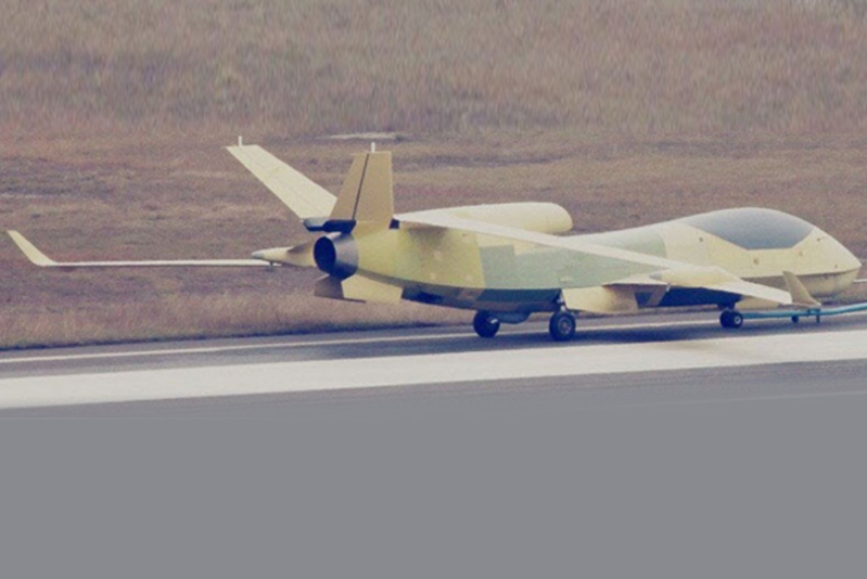 中方雙機身噴射動力無偵-9「神鷹」大型無人機。（中國空軍網）