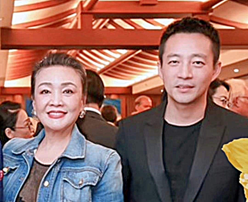 王小菲先前因社群賬號被封禁，氣得公開宣布和媽媽張蘭斷絕母子關系。（圖／攝自微博）