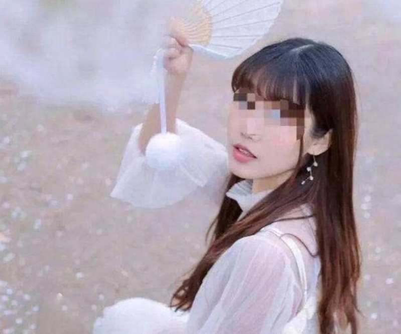 受害人包麗。