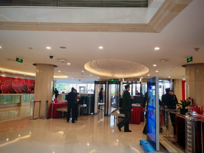 北京梅地亞中心的安檢嚴密