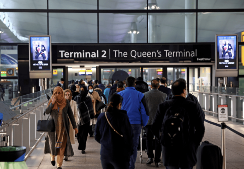 據英國內政部指，將盡快修例，讓香港BNO持有人入境英國毋須再申請ETA。 路透社