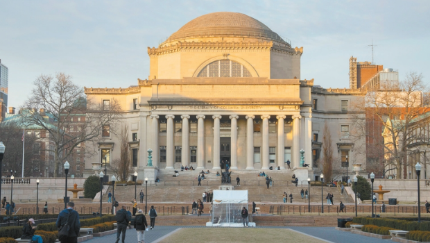 多間紐約大學凍結招聘 多間紐約大學凍結招聘