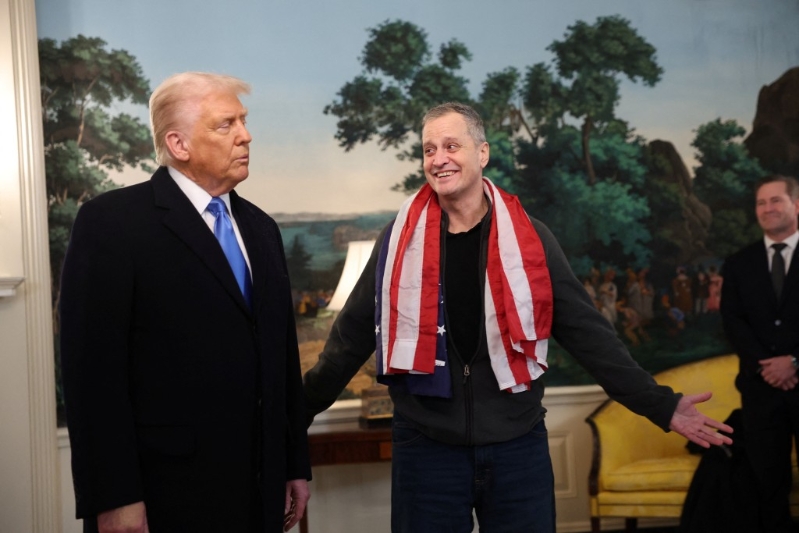 特朗普歡迎獲釋的福格爾。