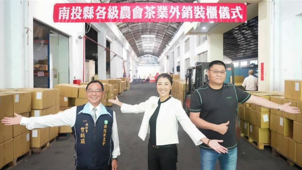 南投縣長許淑華2023年率團至杭州西湖參加“兩湖論壇”，大陸采購茶葉等農產品。