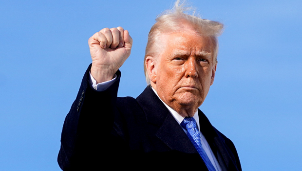 美國總統特朗普預告4/2將宣布對等關稅措施 美國總統特朗普預告4/2將宣布對等關稅措施