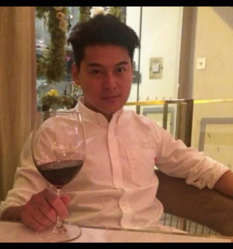 潘啟翀緋聞一大籮，有傳他曾戀李彩華（Rain）、李施嬅、李蕙敏、王秀琳、譚凱琪及2020年落選港姐賴琦媛等，因而被封“女星殺手”。