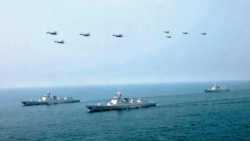 解放軍東部戰區在臺灣海峽中部及南部相關海域組織演練