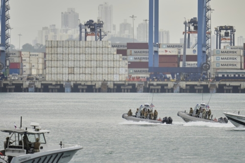 沿河基地 沿河基地