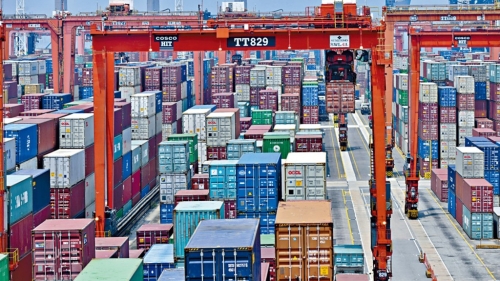 美國宣布向中國以外貿易伙伴暫緩征收對等關稅90天，但實時上調對中國加征的關稅至125%。資料圖片