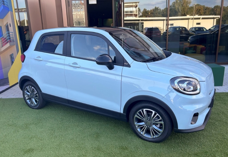 特朗普已對進口整車課征25%關稅。路透社