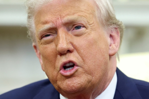 2025年4月14，美國總統特朗普在日在白宮橢圓形辦公室會晤薩爾瓦多總統。