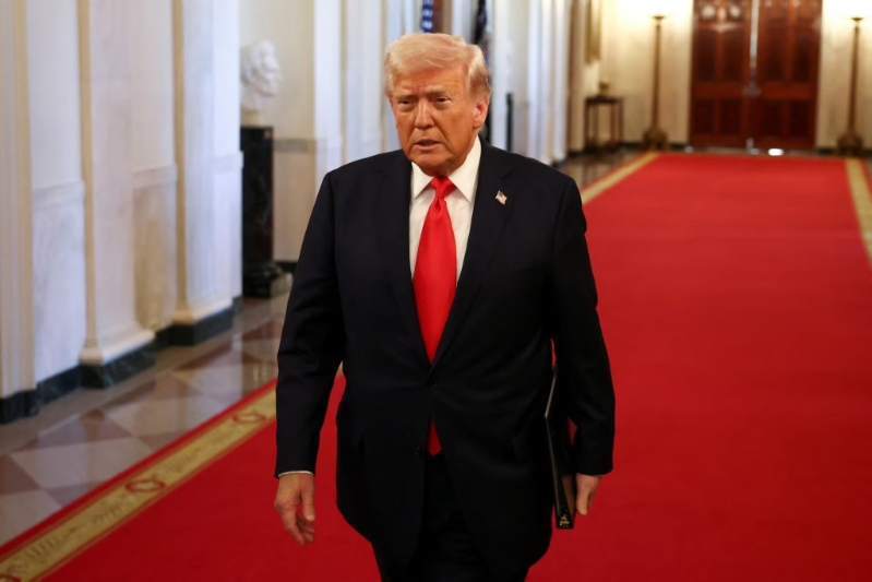 特朗普」稱博斯伯格為「麻煩製造者和煽動者」。路透社