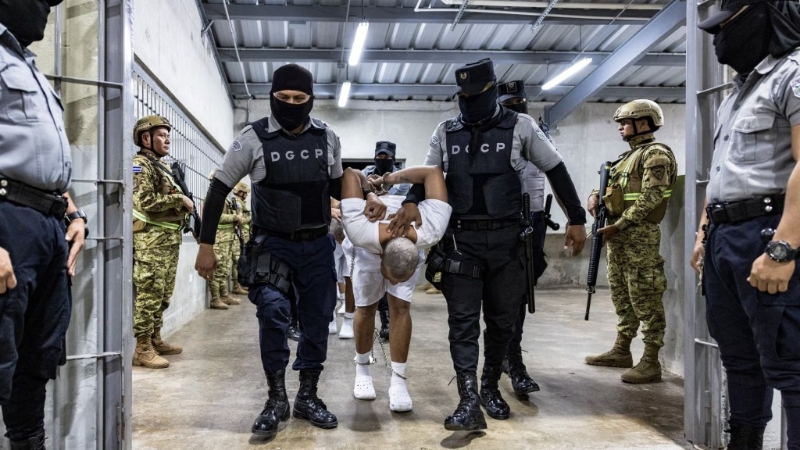 美法官：特朗普政府官員可能因驅逐行動違法 。路透社