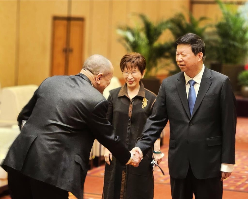 國臺辦主任宋濤17日在南京金陵飯店會見訪陸的中國國民黨前主席洪秀柱一行。