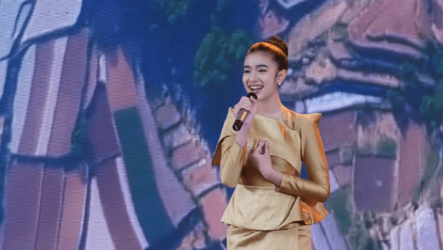 珍娜公主獻唱中國民歌《沂蒙山小調》。微博@NorodomJenna諾羅敦珍娜