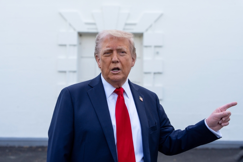 美國總統川普先前表示，不會對中國大陸「強硬出招」，雖然目前對陸加征的關稅稅率高達145%，但未來這個稅率不會維持這么高的水平。(圖／美聯社）